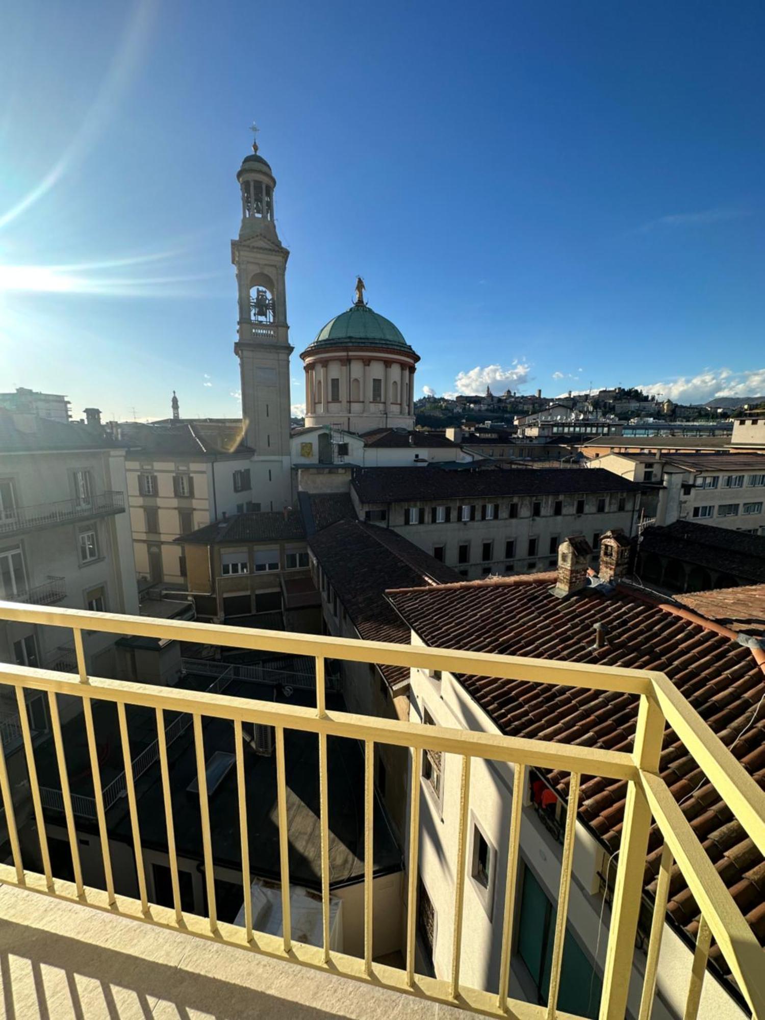 Ferienwohnung San Francesco Skyline Bergamo Exterior foto
