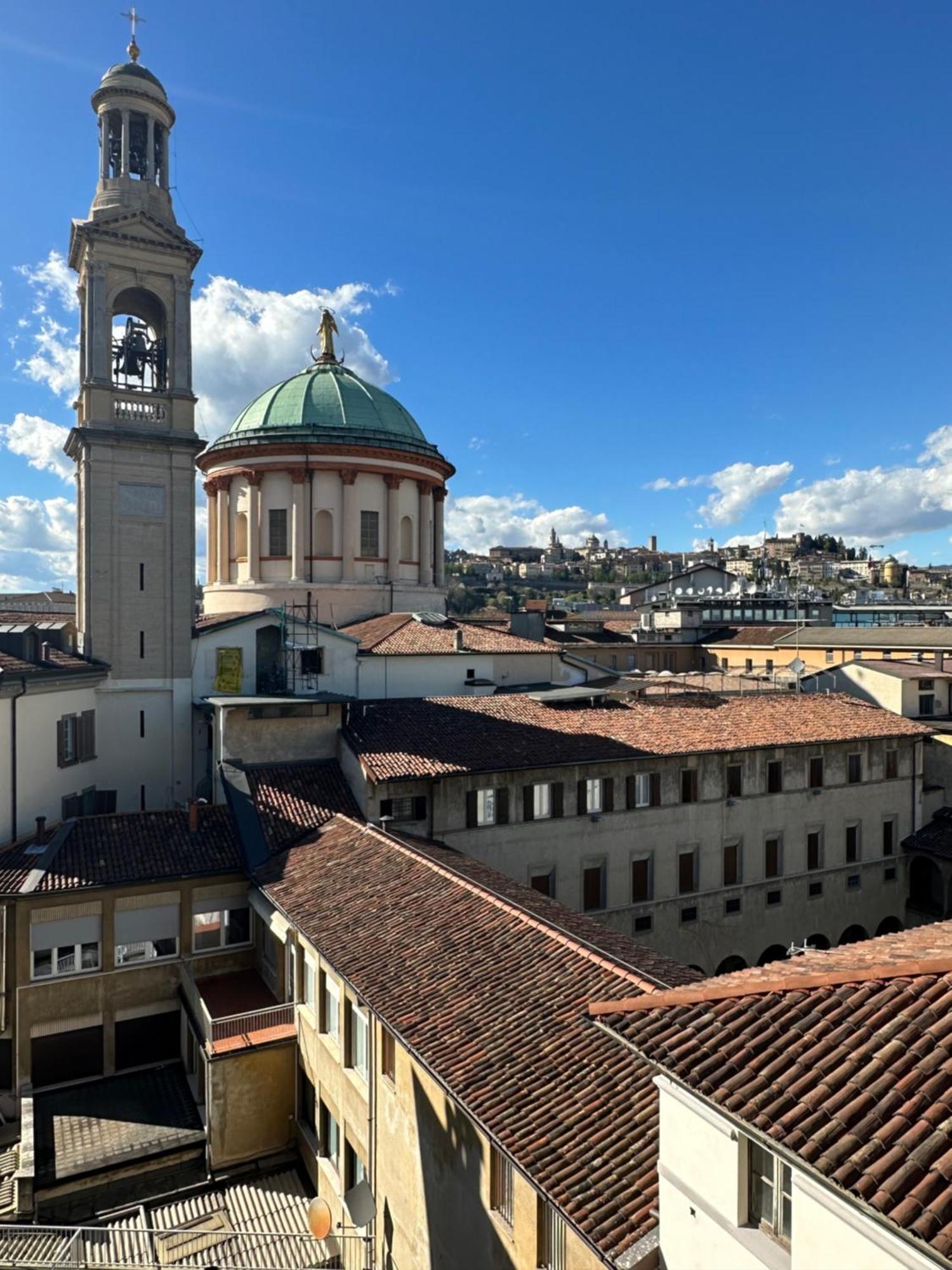 Ferienwohnung San Francesco Skyline Bergamo Exterior foto