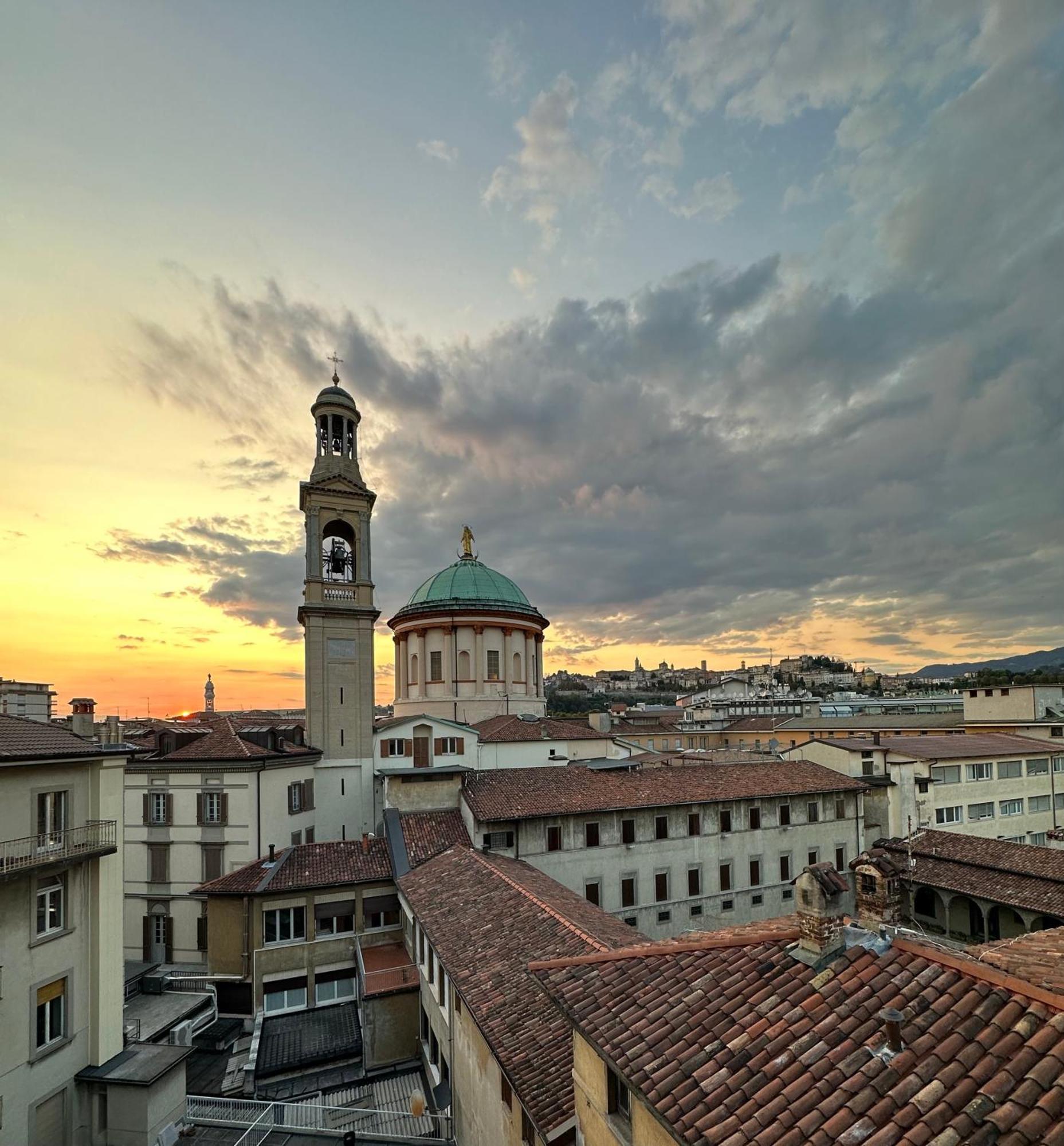 Ferienwohnung San Francesco Skyline Bergamo Exterior foto